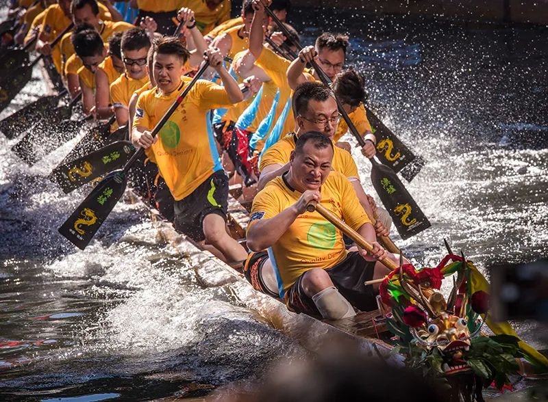 The Dragon Boat Team's "Muscle Translator": More in Tune with Your Pain Than Drumbeats